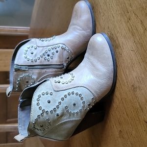 Steve Madden studded boots Size 10